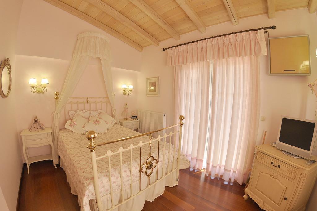 Villa Romantica Perama (Corfu) Quarto foto